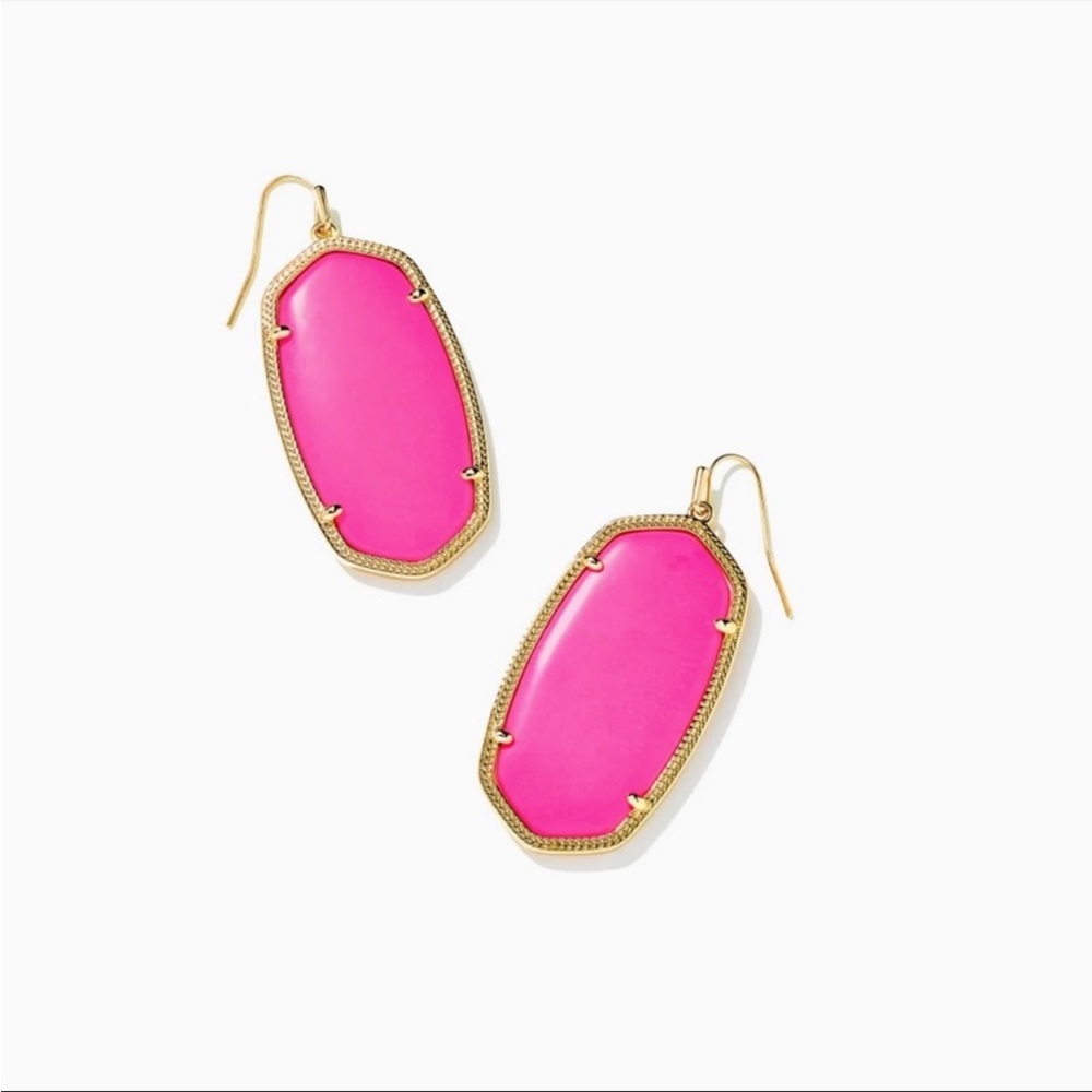Kendra Scott RARE Neon Pink Danielle Earrings
